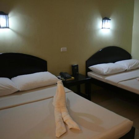 Sampaguita Suites Plaza Garcia Cebu Екстериор снимка