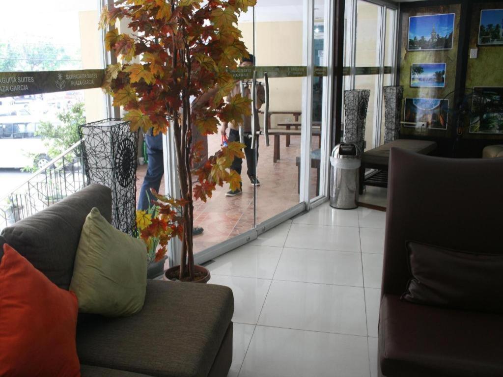 Sampaguita Suites Plaza Garcia Cebu Екстериор снимка