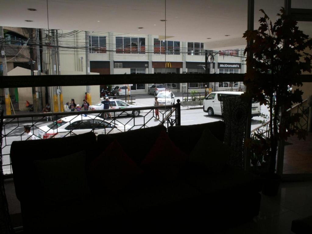 Sampaguita Suites Plaza Garcia Cebu Екстериор снимка