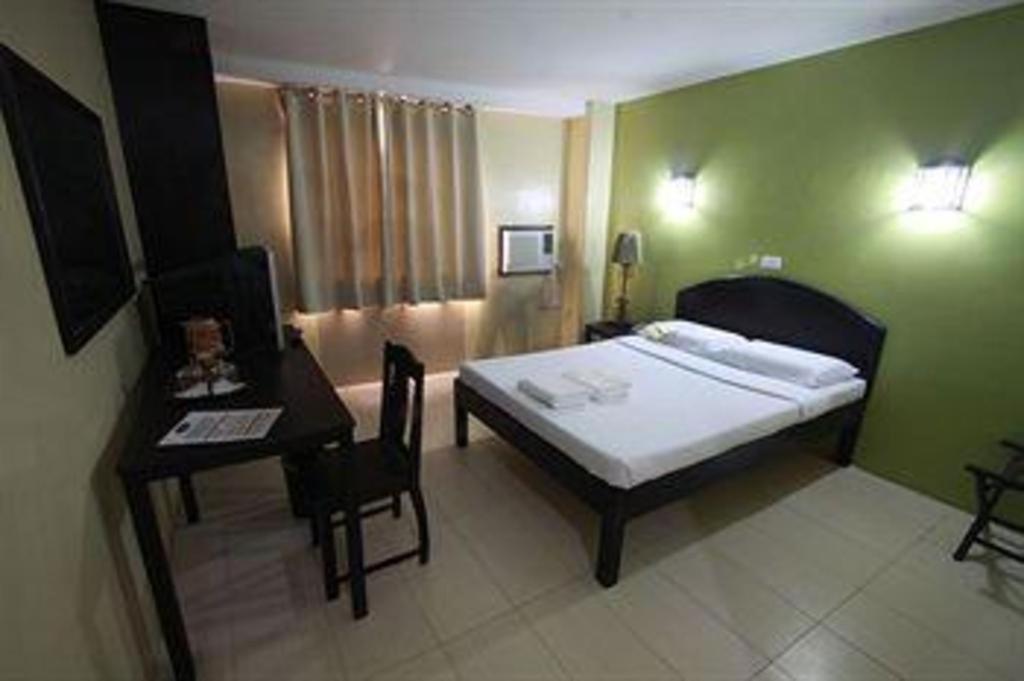 Sampaguita Suites Plaza Garcia Cebu Екстериор снимка